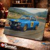 Plaque métallique publicitaire – Illustration Lancia Beta Coupé 1800 de 1974 – Racing Vintage – Buckshot