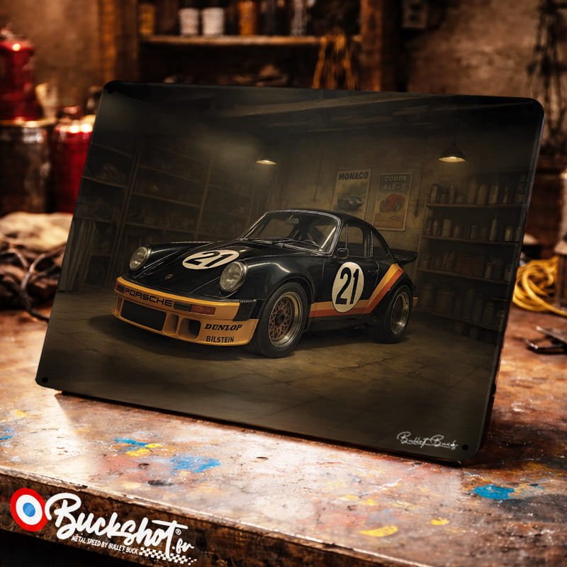 Plaque métallique publicitaire – Illustration Porsche 930 Groupe 4 de 1975 – Garage Vintage – Buckshot
