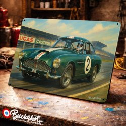 Plaque métallique publicitaire – Illustration Aston Martin DB4 GT 1962 – Course sur circuit – Buckshot